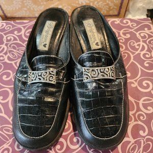 Brighton Shawn black mules. size 7